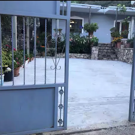 Apartment Belulaj Sarandë